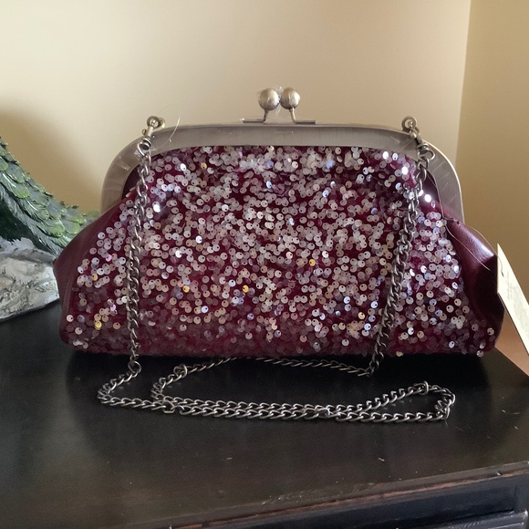 Patricia Nash Handbags - Patricia Nash Gisele Leather Frame Shoulder Bag Burgundy OS